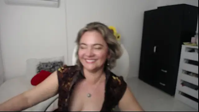 Ghada milf online show from January 2025 11:55:01 PM