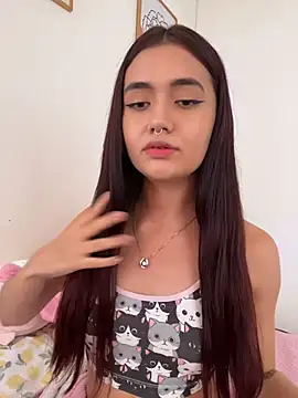 Snapshot of HallieLemon1 chatting on February 2026 08:51:02 PM HallieLemon1 online show from February 2026 08:51:02 PM