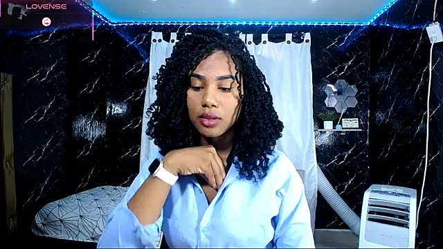 Hillary queen online show from September 2025 12:38:02 PM