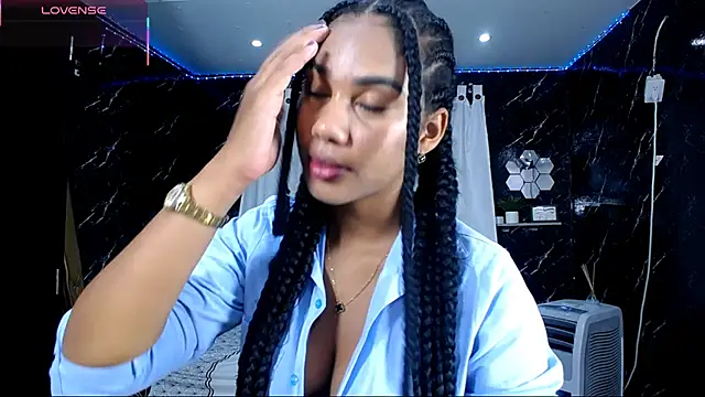 Hillary queen online show from October 2025 01:01:01 PM