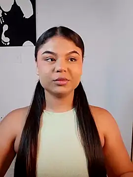 Cleo hills online show from February 2025 02:04:02 PM