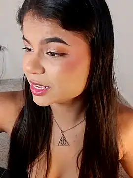 Cleo hills online show from February 2025 01:22:02 PM