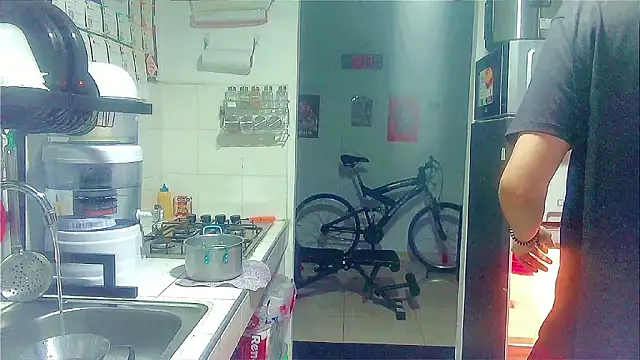 Snapshot of Andy_gray chatting on February 2026 11:05:02 AM Andy gray online show from February 2026 11:05:02 AM