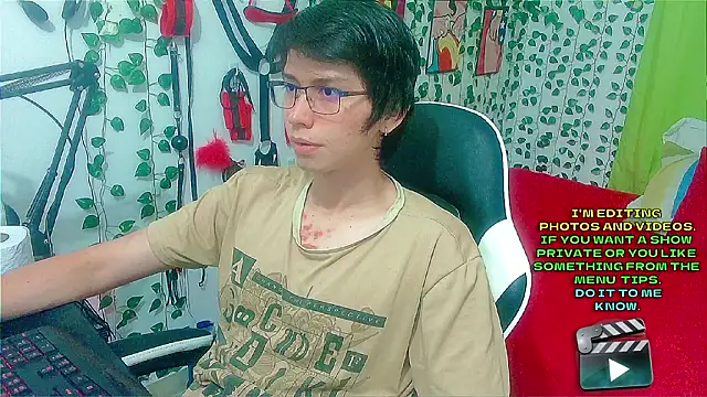 Snapshot of Andy_gray chatting on February 2026 12:18:02 AM Andy gray online show from February 2026 12:18:02 AM