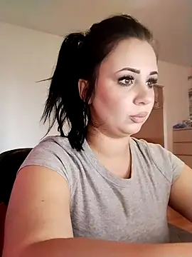 AdelinaJude online show from March 2025 12:37:01 PM