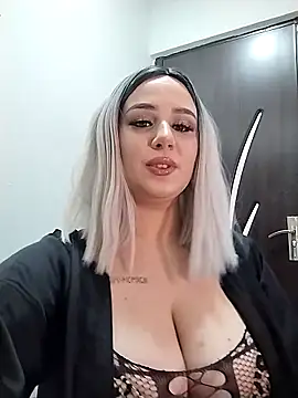 AdelinaJude online show from February 2026 10:13:01 PM