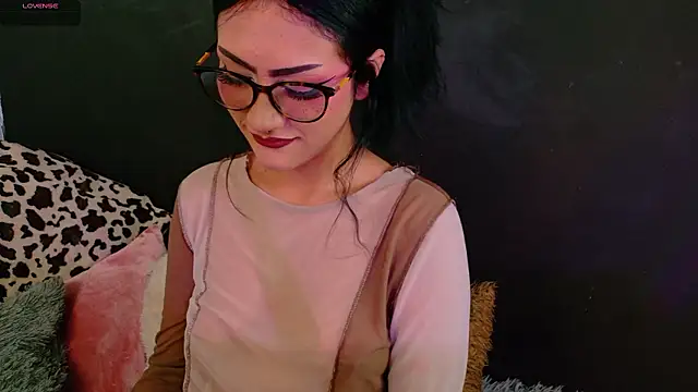 Snapshot of miluv19 chatting on July 2026 08:34:02 PM miluv19 online show from July 2026 08:34:02 PM