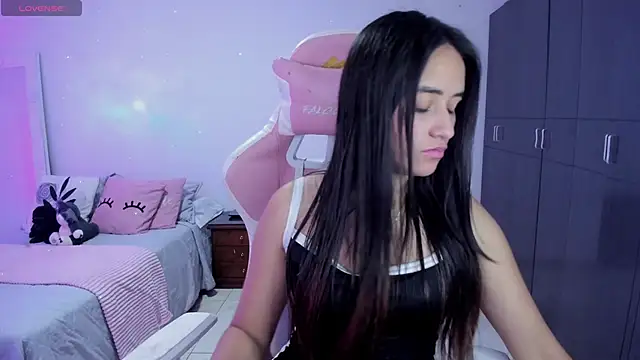 Tinylottie online show from November 2025 12:44:01 AM