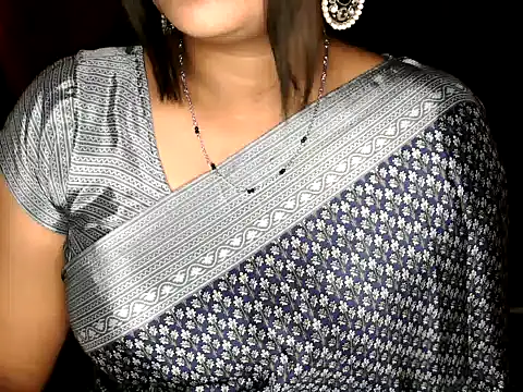 shila20 online show from October 2025 05:04:02 PM