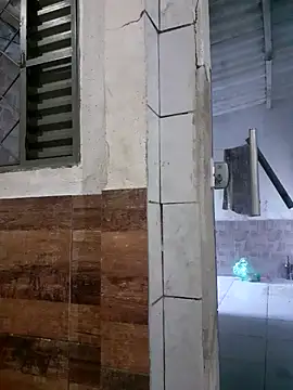 Snapshot of LeleCbsi1 chatting on February 2025 10:48:02 AM LeleCbsi1 online show from February 2025 10:48:02 AM