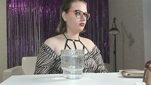 Seductive She Wolf online show from February 2025 02:39:02 AM