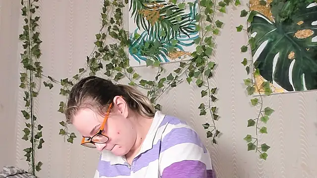 Seductive She Wolf online show from November 2025 03:46:01 PM