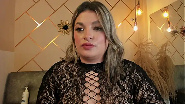 marianeporter   online show from November 2025 02:21:01 AM