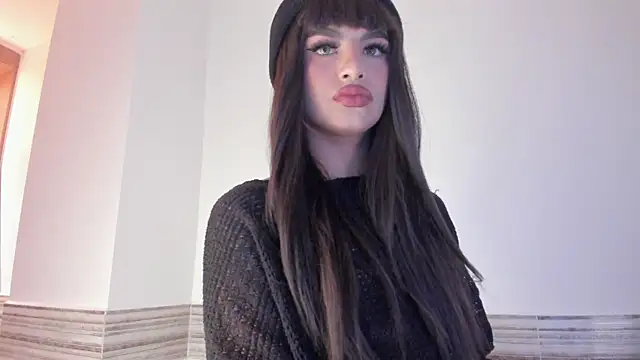 Snapshot of Sophia_Cambpell chatting on June 2026 09:17:02 PM Sophia Cambpell online show from June 2026 09:17:02 PM
