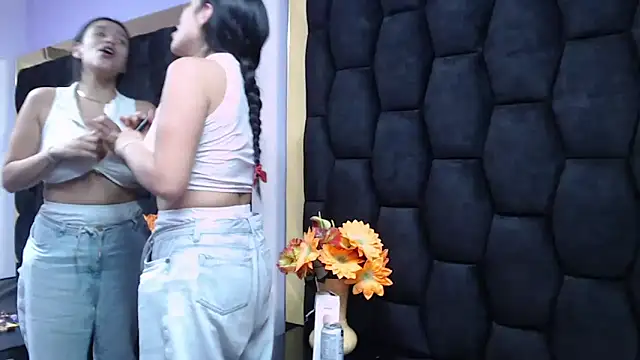 Sarah Hornny online show from January 2025 02:57:01 AM