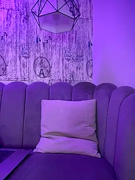 AbyThompson online show from September 2025 12:29:01 PM