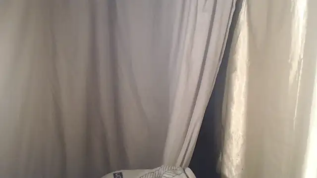 1BECHA1 online show from October 2025 03:32:02 PM