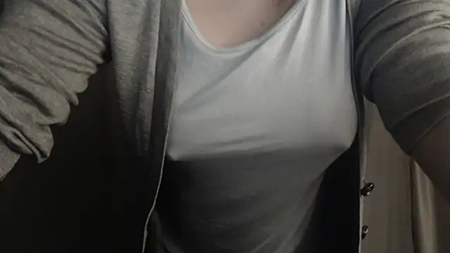 1BECHA1 online show from October 2025 12:33:01 AM