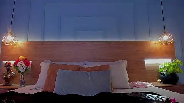 andymiller  online show from February 2025 01:40:02 PM