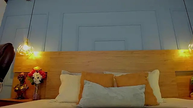 andymiller  online show from February 2025 01:54:02 PM