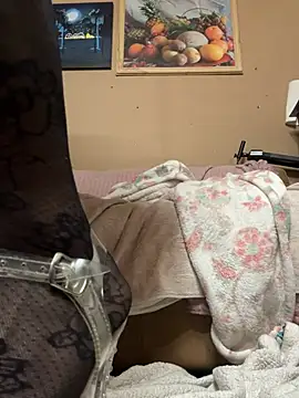 Snapshot of UtopianMisfit1 chatting on February 2026 08:02:02 PM UtopianMisfit1 online show from February 2026 08:02:02 PM