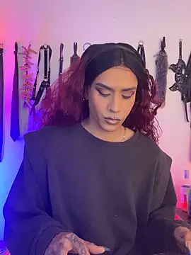 akinoro  online show from October 2025 08:30:02 PM