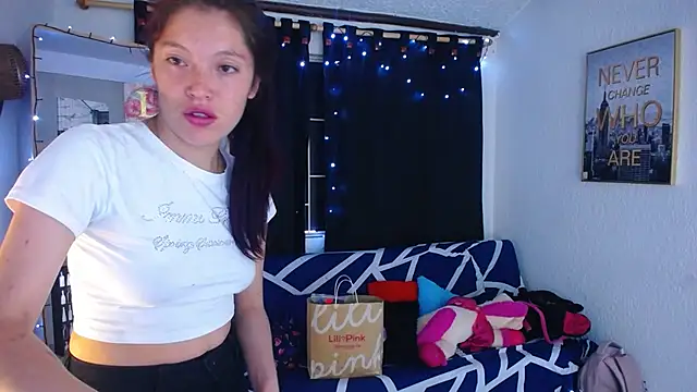 Snapshot of Sian__1 chatting on February 2025 01:22:01 PM Sian 1 online show from February 2025 01:22:01 PM