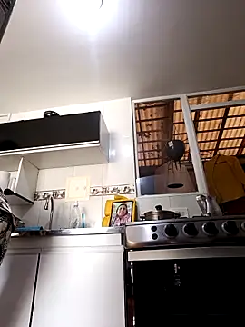 Bonny Klote online show from December 2025 02:11:01 PM