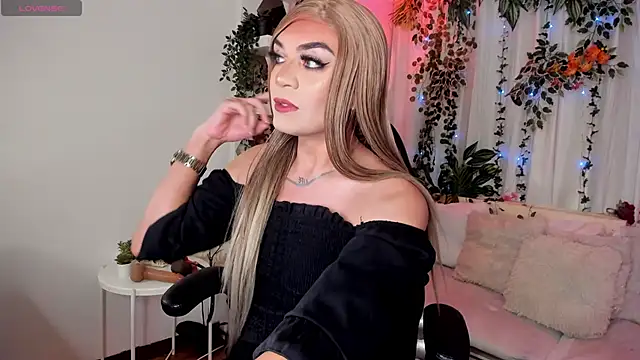 karol elegance  online show from March 2026 01:04:02 PM