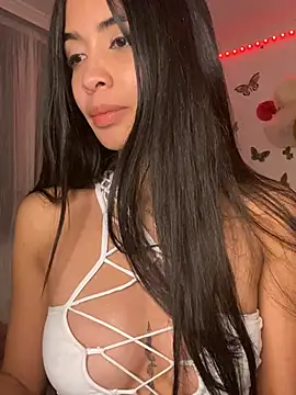 Snapshot of lina_pink chatting on January 2025 06:01:02 AM lina pink online show from January 2025 06:01:02 AM