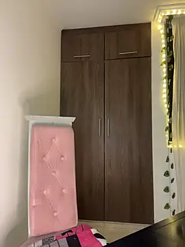 lina pink online show from February 2026 02:52:02 AM