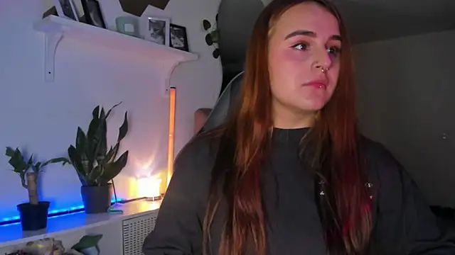 Snapshot of evy_orange1 chatting on February 2026 03:35:01 AM evy orange1 online show from February 2026 03:35:01 AM