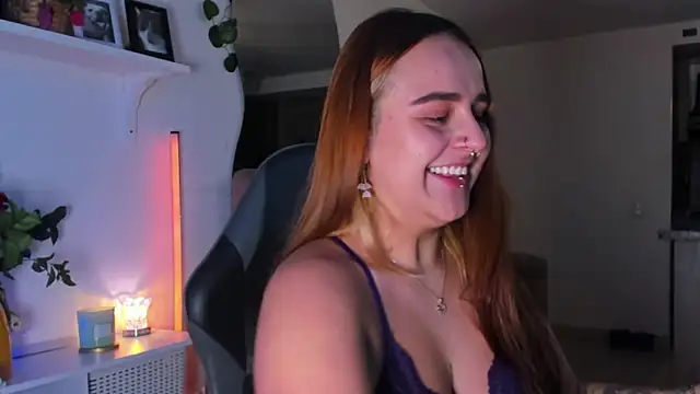 Snapshot of evy_orange1 chatting on March 2026 11:10:01 PM evy orange1 online show from March 2026 11:10:01 PM