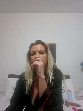 MiaDoll69 online show from September 2025 05:51:02 PM