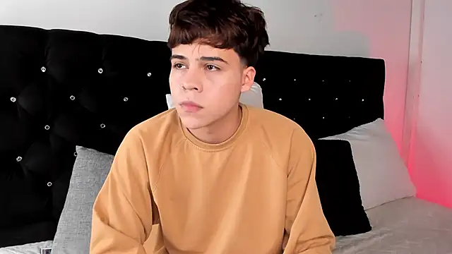 justinbiler online show from February 2025 04:16:02 AM