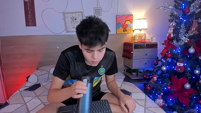 justinbiler online show from November 2025 12:26:01 PM