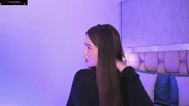 Roxie-Summers11 online show from February 2025 07:49:01 PM