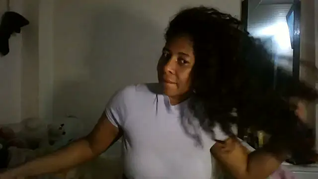 Ivon-09 online show from December 2024 11:33:02 AM