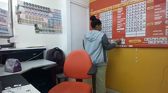 Ivon-09 online show from February 2025 03:16:02 PM