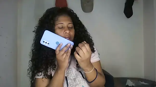 Ivon-09 online show from February 2025 01:35:01 AM