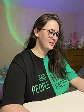 hungry1bunny online show from March 2025 06:01:02 PM