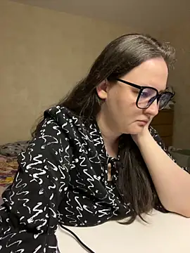 hungry1bunny online show from September 2025 09:04:01 PM