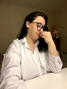 hungry1bunny online show from October 2025 03:21:02 PM