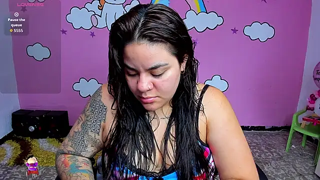 Sharon hils online show from April 2026 12:11:02 PM