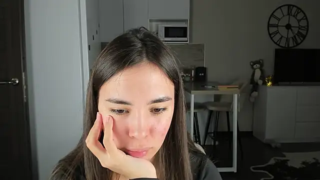 nilliluv online show from March 2026 04:24:02 PM