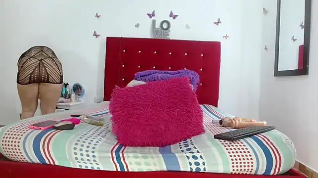 kattysex74 online show from September 2025 03:04:02 PM