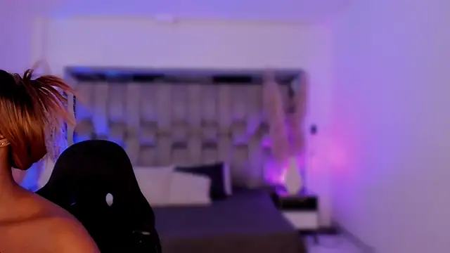 ChaynnaCooper online show from February 2026 04:24:02 AM