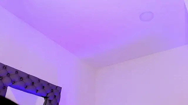 SamanthaFerrer   online show from February 2025 07:41:01 PM