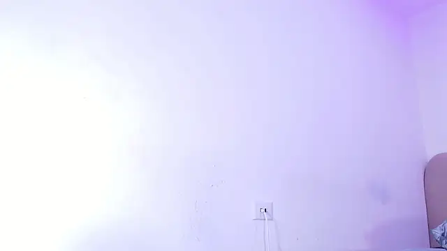 nicol f online show from April 2026 03:11:01 AM
