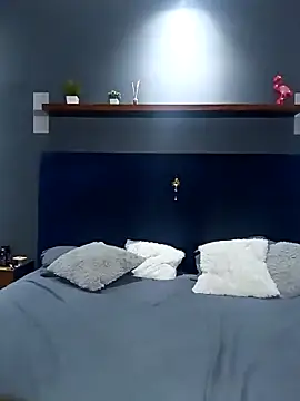 Snapshot of Ursa_sexy chatting on September 2025 06:48:02 AM Ursa sexy online show from September 2025 06:48:02 AM